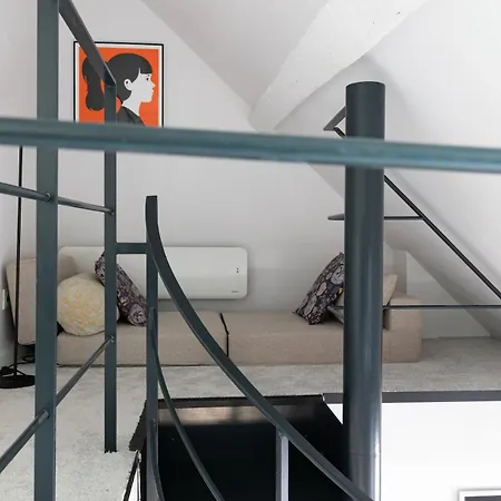 Mini Loft In Notre Dame District, Ile Saint-louis, *